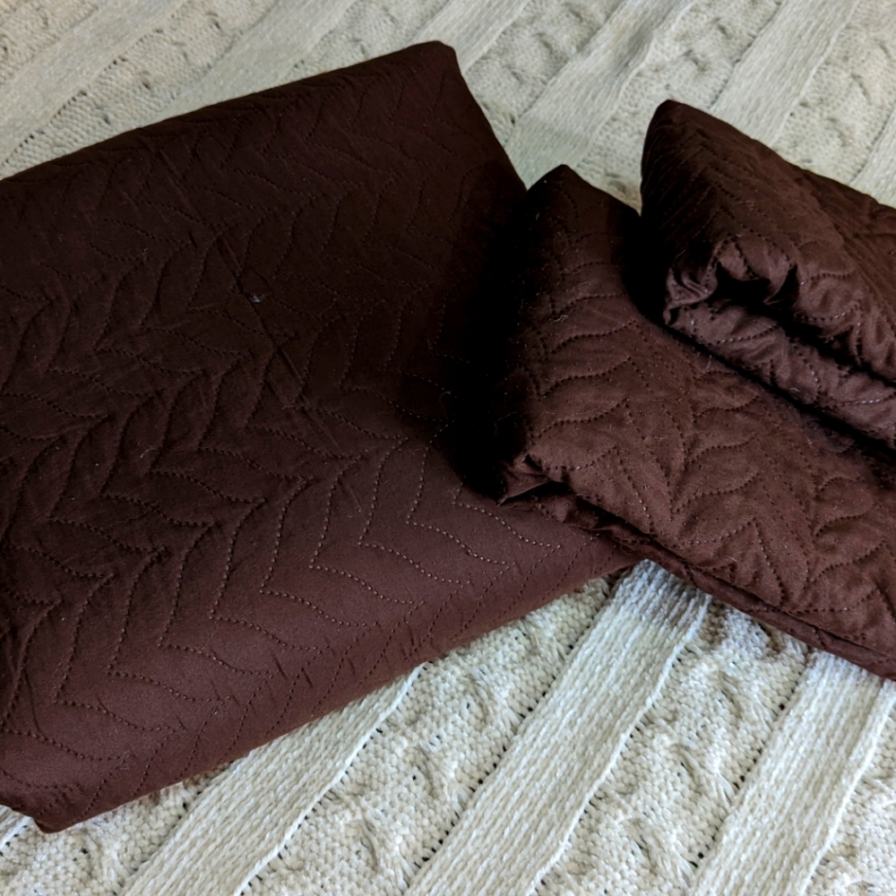 Brown, light-weight, quilted Queen sized bedspread pillow shams